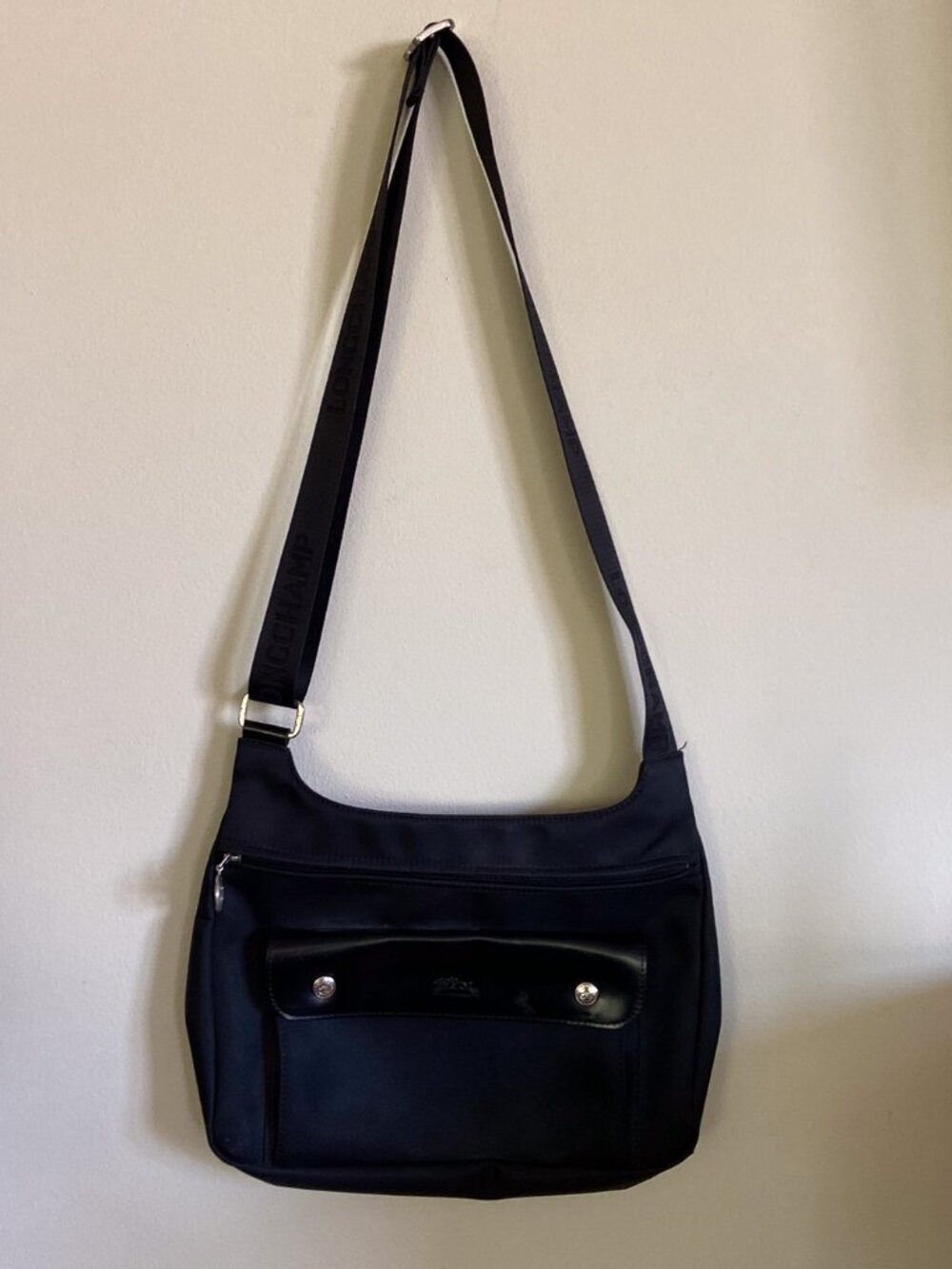 Longchamp Planetes Crossbody Bag in Black - Picture 2 of 8